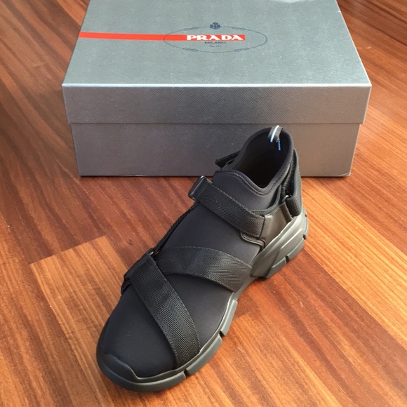 Prada strap trek sneaker - Picture 3 of 8